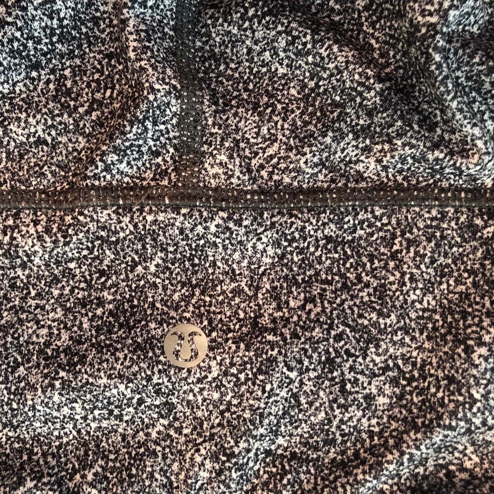 Lululemon Crop Leggings Super Smooth NEVER USED